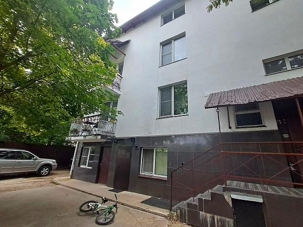 Квартира 3-комн., 60 м²